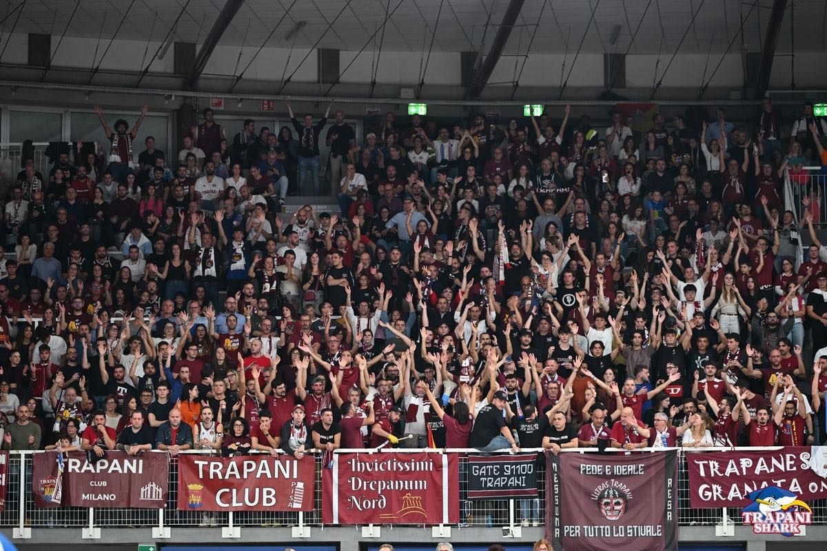 resumen del partido suspendido en trapani con un equipo expulsado, análisis de los acontecimientos y consecuencias para la clasificación.