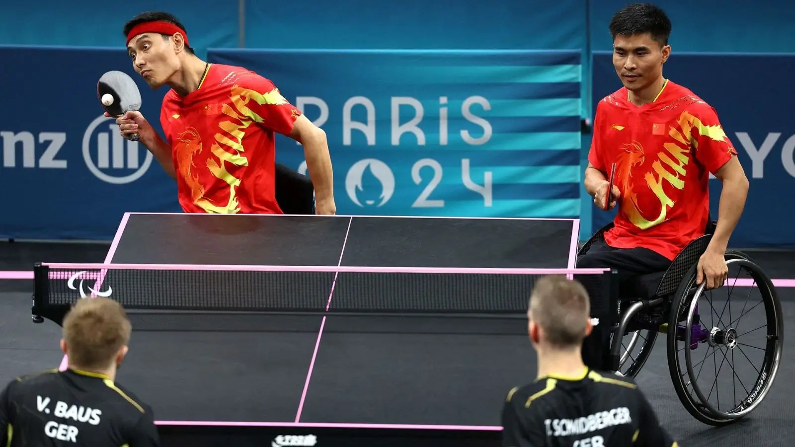 descubre las medallas obtenidas en tenis de mesa adaptado, celebrando el talento y la dedicación de los atletas con discapacidad.