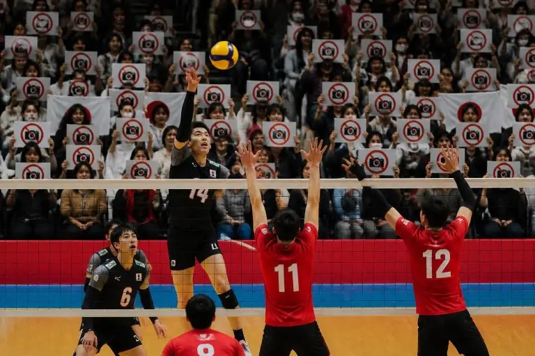 la principal competición de voleibol en japón prohíbe la fotografía para evitar la difusión de contenidos inapropiados y proteger la integridad del evento.