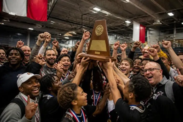 wall high school se destaca al ganar la prestigiosa copa estrella solitaria de uil, demostrando excelencia académica y espíritu competitivo en texas.