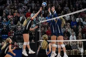 ahsaa north-south all-stars: el torneo de vóleibol concluye con un emocionante y electrizante final que mantuvo a todos al borde del asiento.