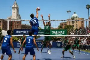 holyoke y salinas se enfrentan en un emocionante segundo partido anual de voleibol, fortaleciendo la amistad entre estas ciudades hermanas.